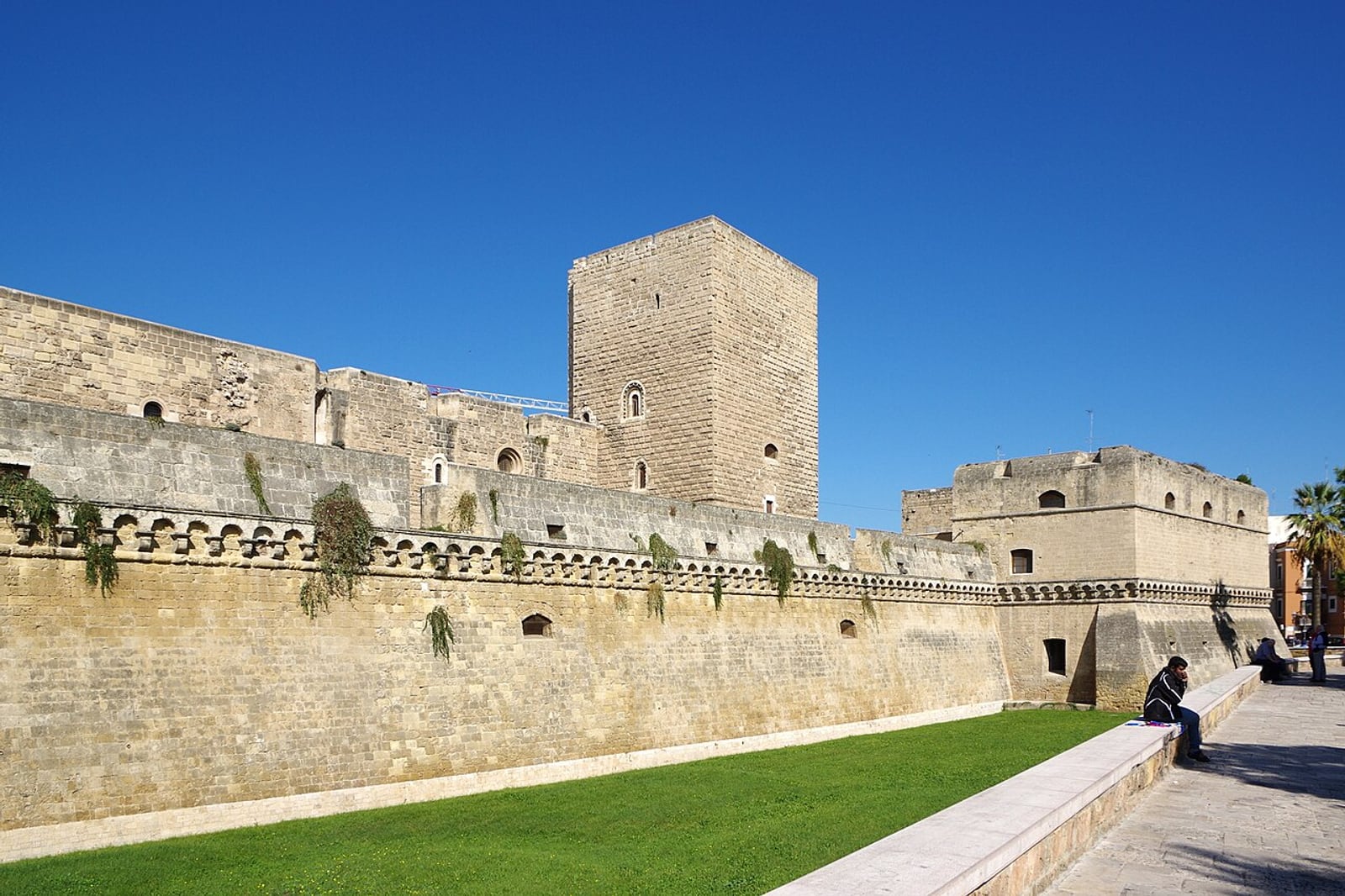 Castello Svevo, Bari